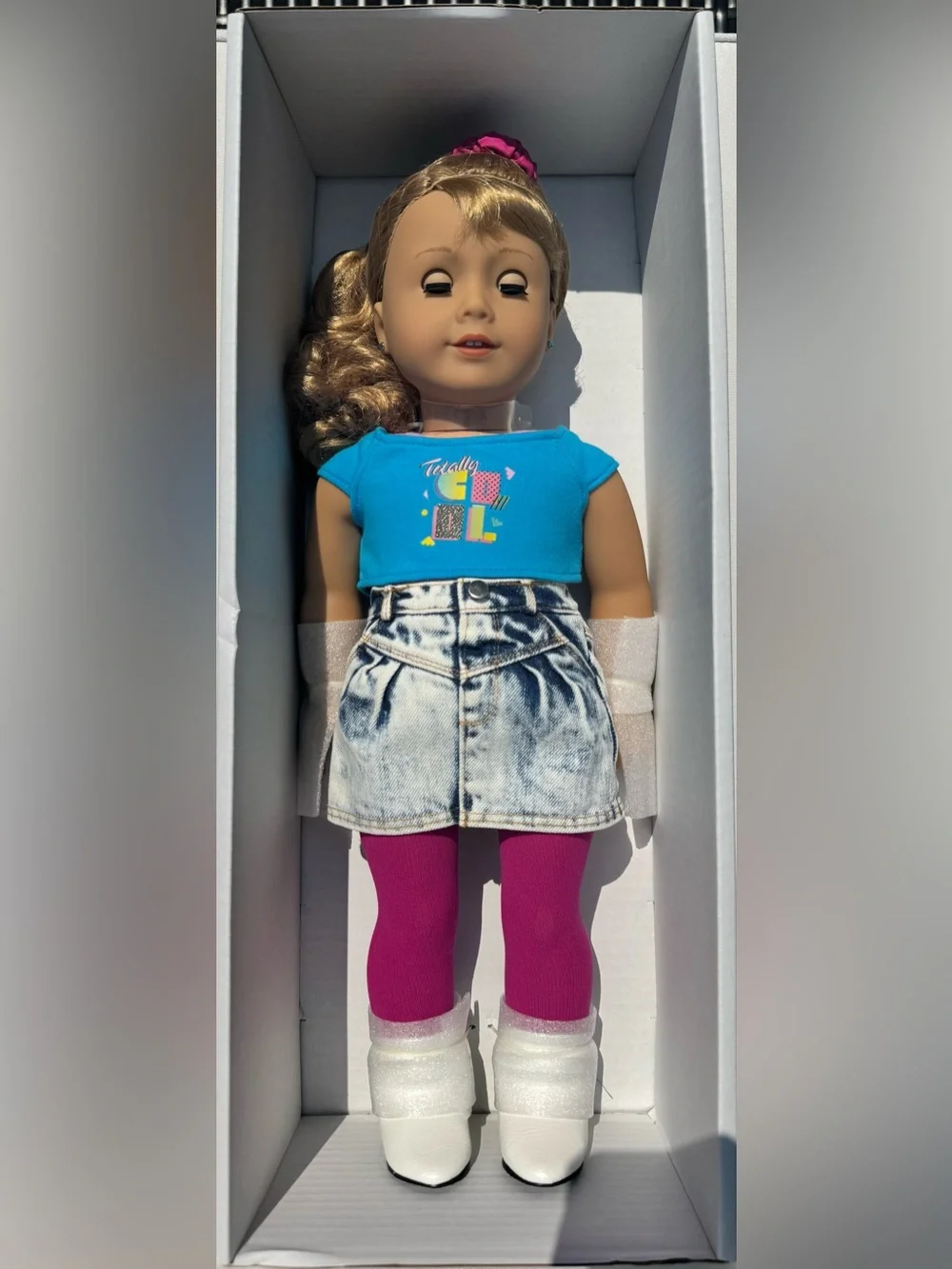 American Girl Courtney Moore Doll with Book, Meet Accessories, and Sunglasses